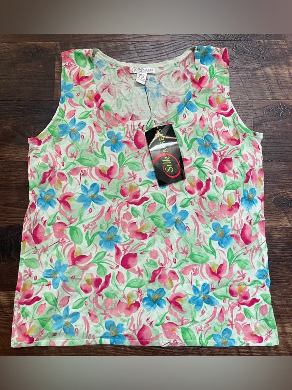 NWT Vintage Silk Assets by Diane Von Furstenberg 100% Silk floral shell tank 1X